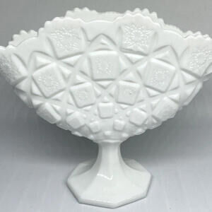 Milk Glass Fan Vase Footed Quilt Pattern Westmoreland Vintage